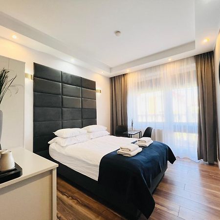 Apartamenty Deluxe-Blisko Plazy-Kuchnia,Parking-Grupa Hotelowa Plazowelove (Adults Only) Krynica Morska Exteriör bild