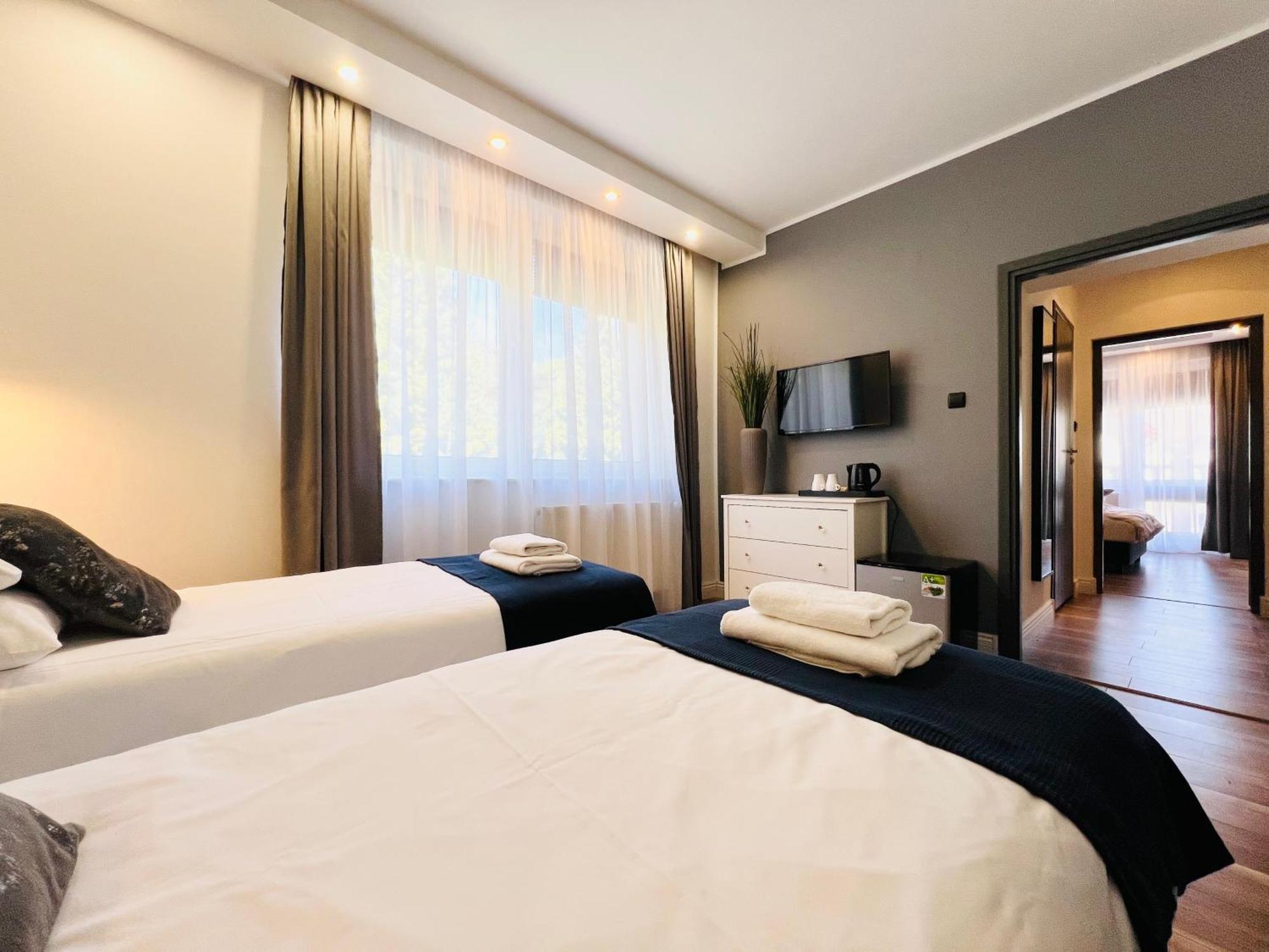 Apartamenty Deluxe-Blisko Plazy-Kuchnia,Parking-Grupa Hotelowa Plazowelove (Adults Only) Krynica Morska Exteriör bild