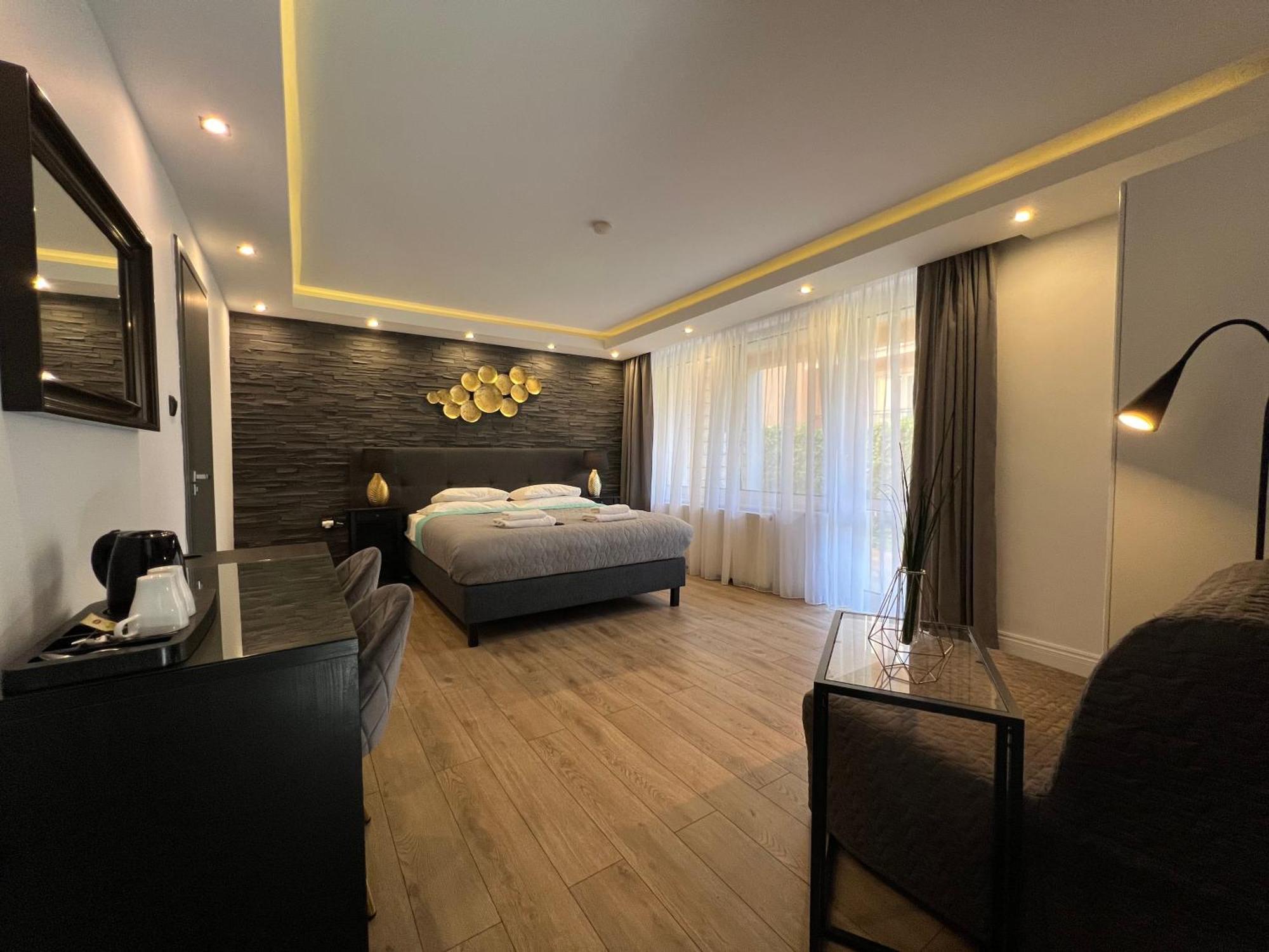Apartamenty Deluxe-Blisko Plazy-Kuchnia,Parking-Grupa Hotelowa Plazowelove (Adults Only) Krynica Morska Exteriör bild