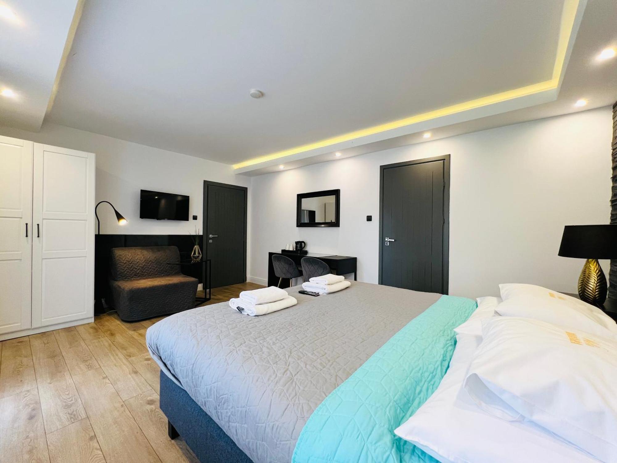 Apartamenty Deluxe-Blisko Plazy-Kuchnia,Parking-Grupa Hotelowa Plazowelove (Adults Only) Krynica Morska Exteriör bild