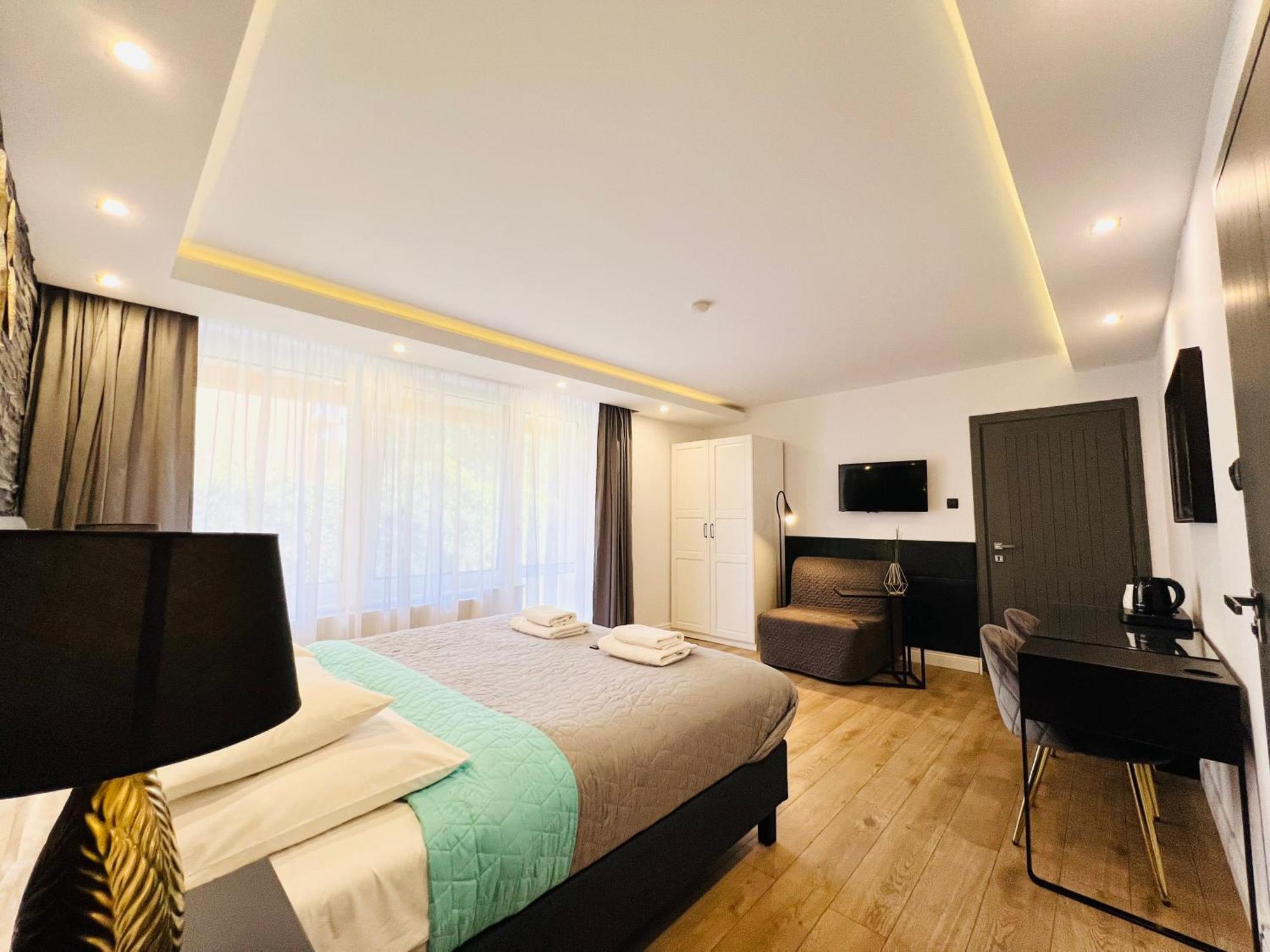 Apartamenty Deluxe-Blisko Plazy-Kuchnia,Parking-Grupa Hotelowa Plazowelove (Adults Only) Krynica Morska Exteriör bild