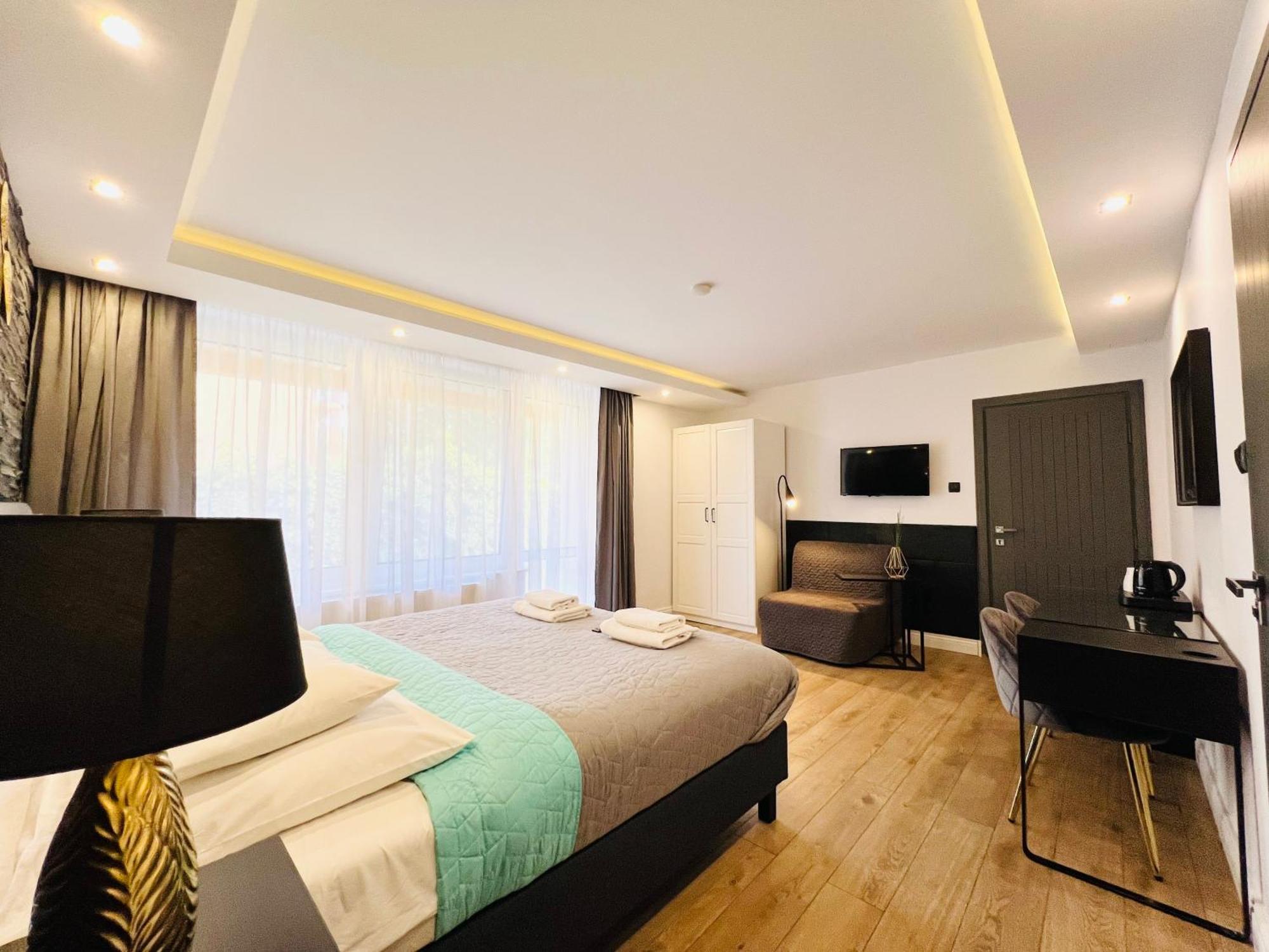 Apartamenty Deluxe-Blisko Plazy-Kuchnia,Parking-Grupa Hotelowa Plazowelove (Adults Only) Krynica Morska Exteriör bild