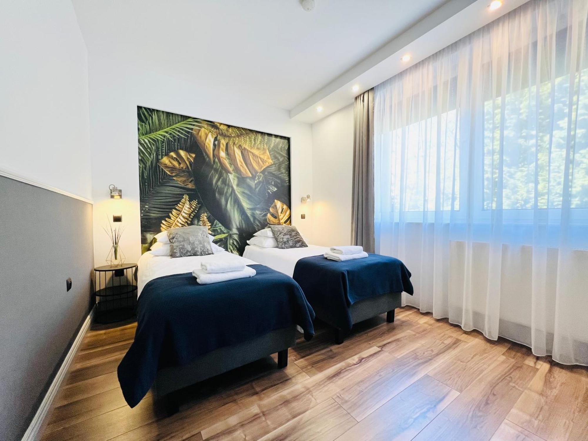 Apartamenty Deluxe-Blisko Plazy-Kuchnia,Parking-Grupa Hotelowa Plazowelove (Adults Only) Krynica Morska Exteriör bild