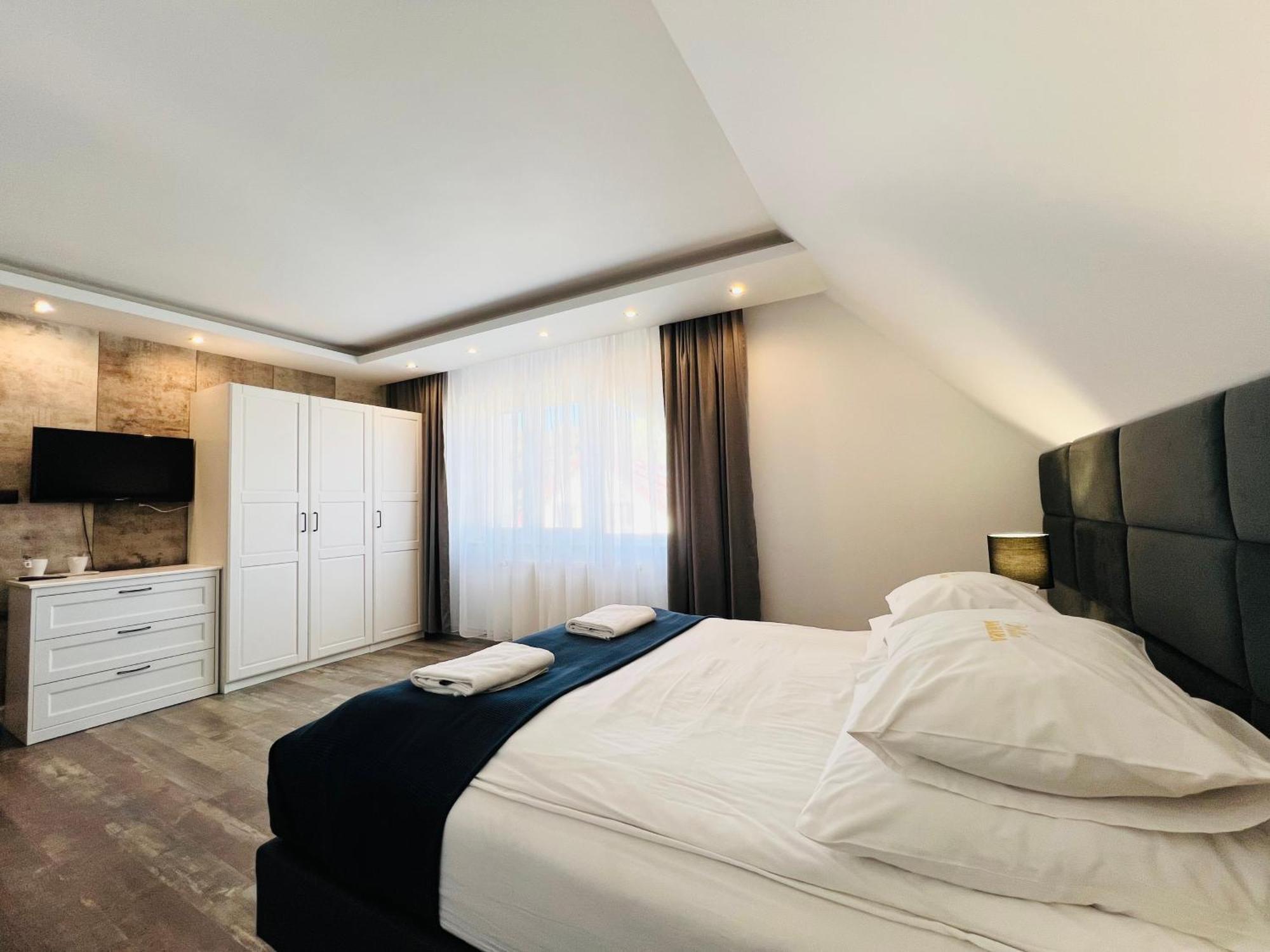 Apartamenty Deluxe-Blisko Plazy-Kuchnia,Parking-Grupa Hotelowa Plazowelove (Adults Only) Krynica Morska Exteriör bild