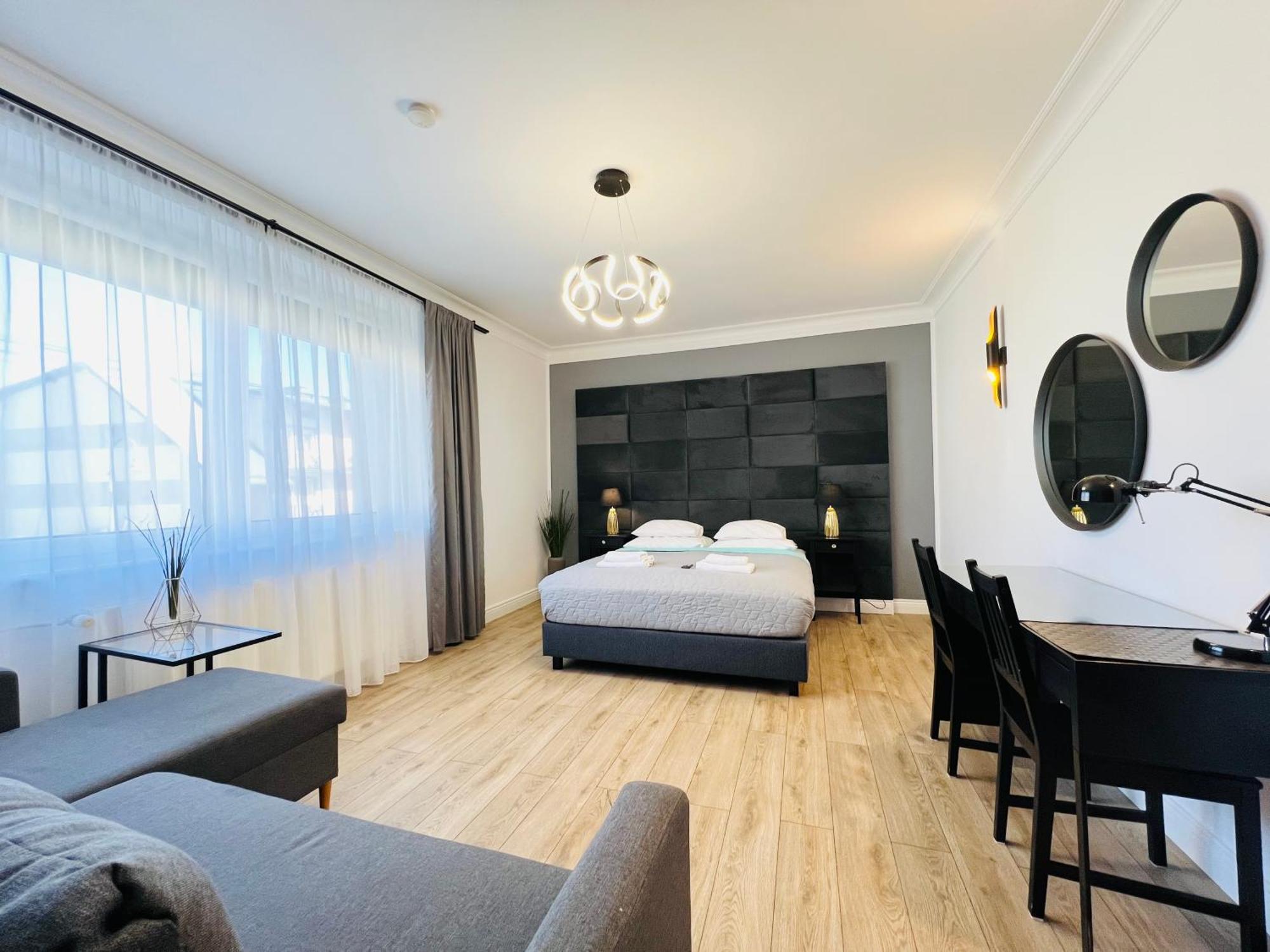 Apartamenty Deluxe-Blisko Plazy-Kuchnia,Parking-Grupa Hotelowa Plazowelove (Adults Only) Krynica Morska Exteriör bild