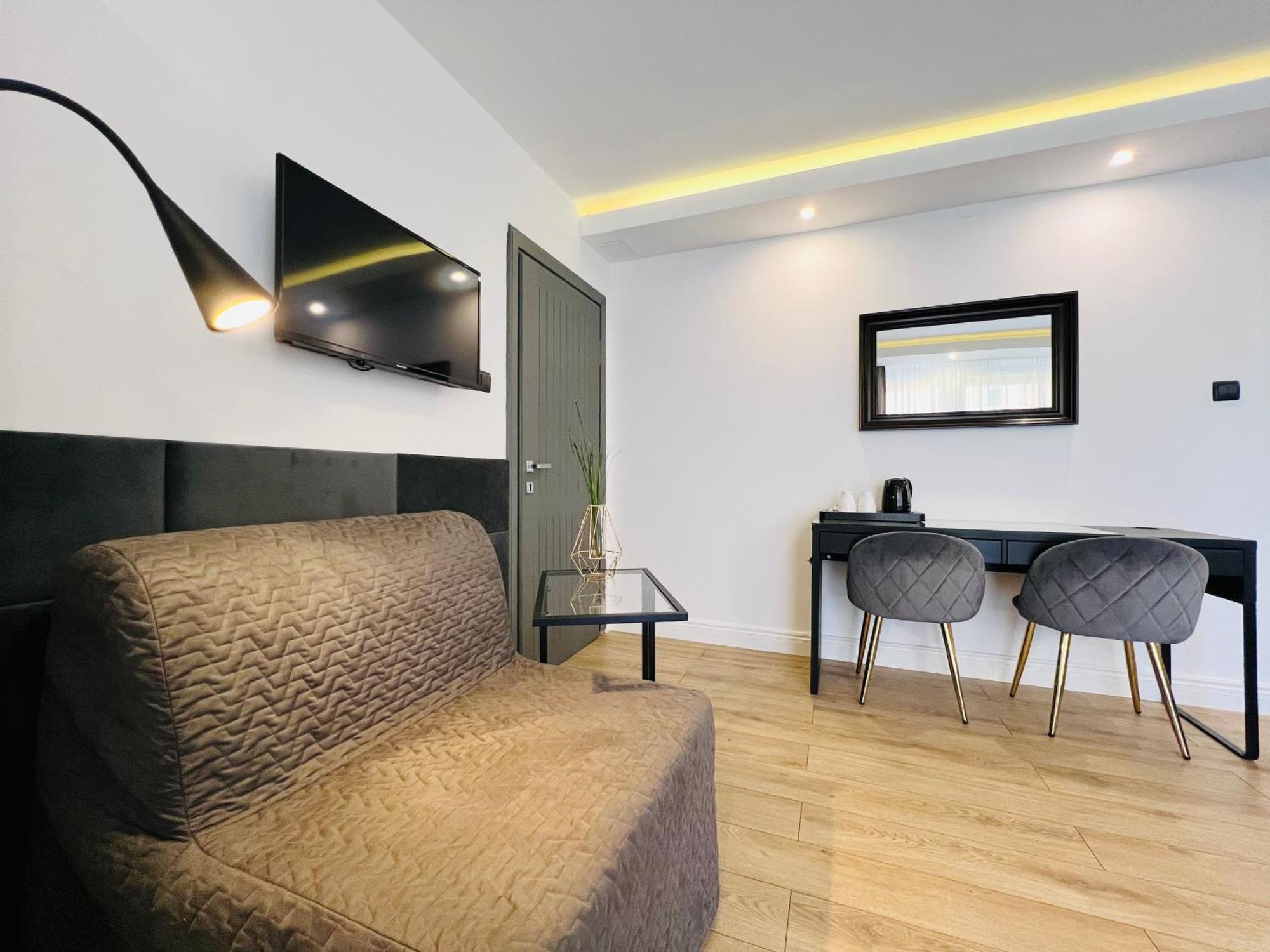 Apartamenty Deluxe-Blisko Plazy-Kuchnia,Parking-Grupa Hotelowa Plazowelove (Adults Only) Krynica Morska Exteriör bild