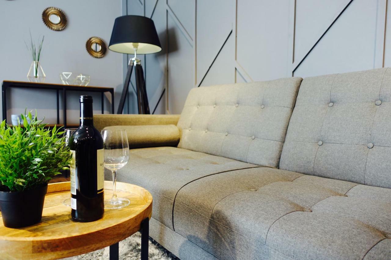 Apartamenty Deluxe-Blisko Plazy-Kuchnia,Parking-Grupa Hotelowa Plazowelove (Adults Only) Krynica Morska Exteriör bild