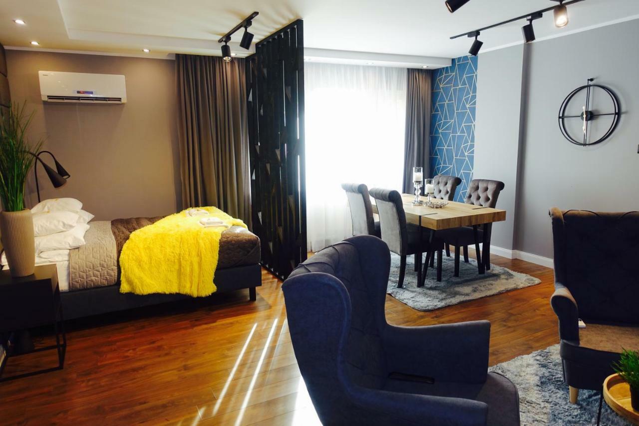 Apartamenty Deluxe-Blisko Plazy-Kuchnia,Parking-Grupa Hotelowa Plazowelove (Adults Only) Krynica Morska Exteriör bild