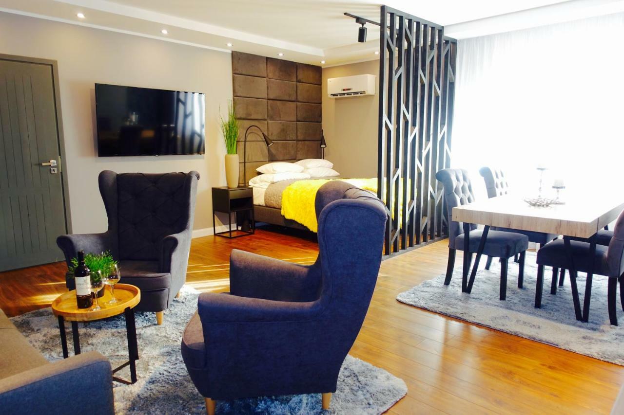 Apartamenty Deluxe-Blisko Plazy-Kuchnia,Parking-Grupa Hotelowa Plazowelove (Adults Only) Krynica Morska Exteriör bild